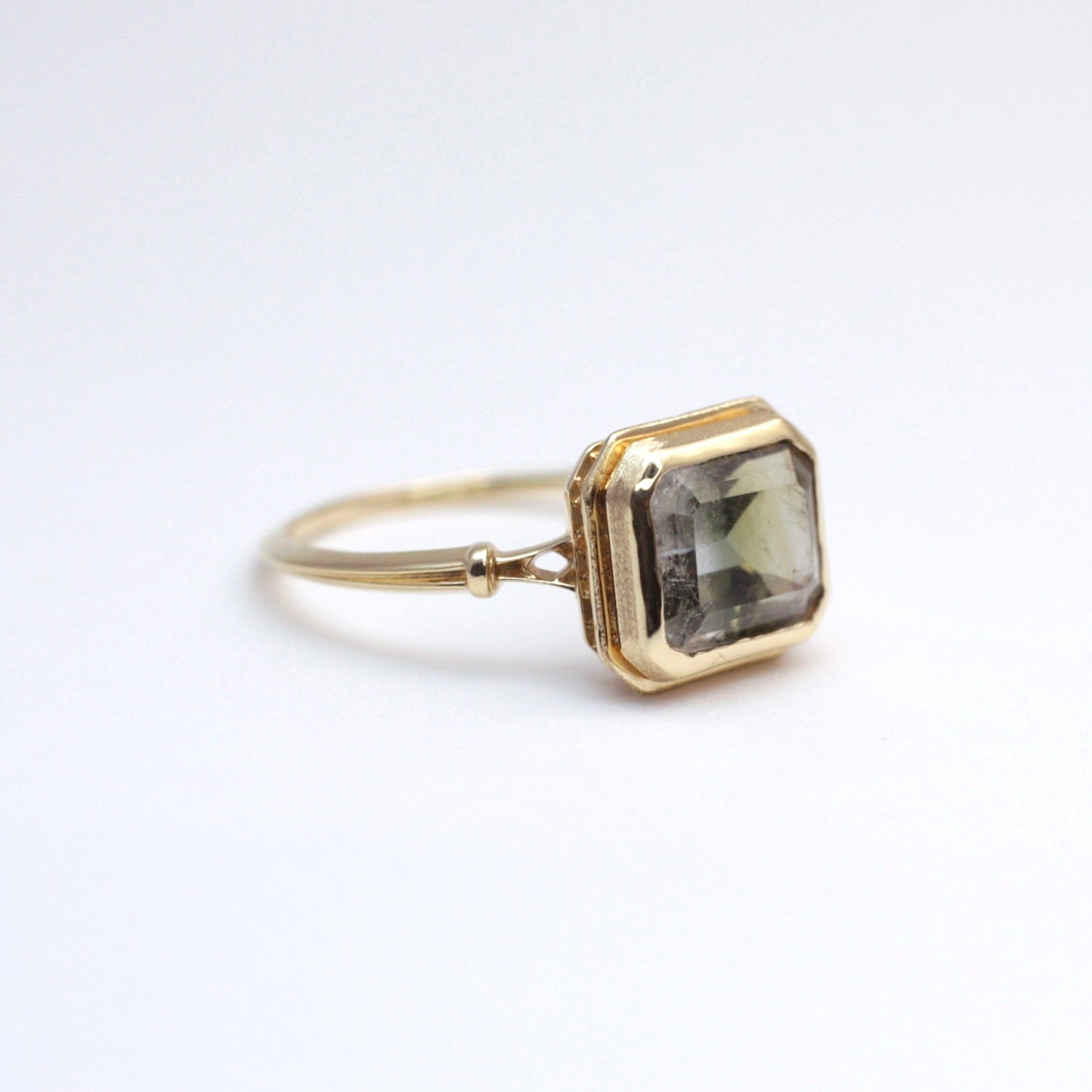 2093 Bicolor Quartz K18