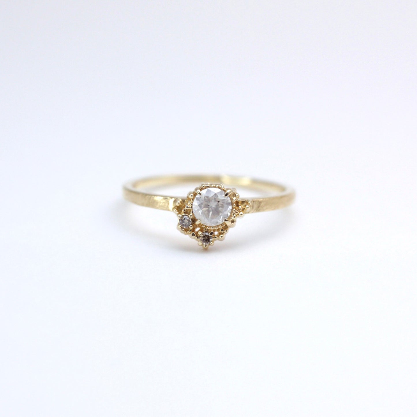 1753 Silky White Diamond K18