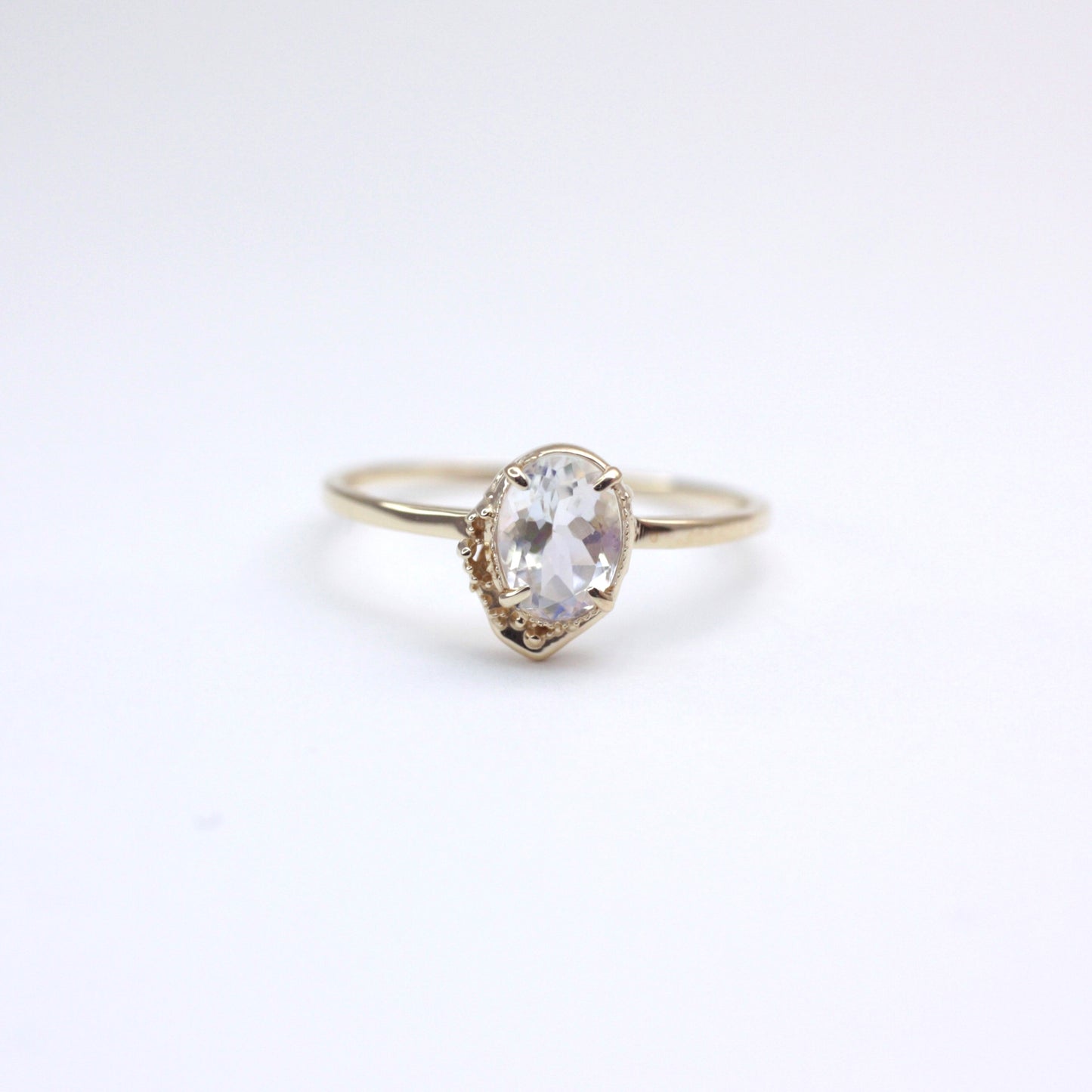 2240 Rainbow Moonstone