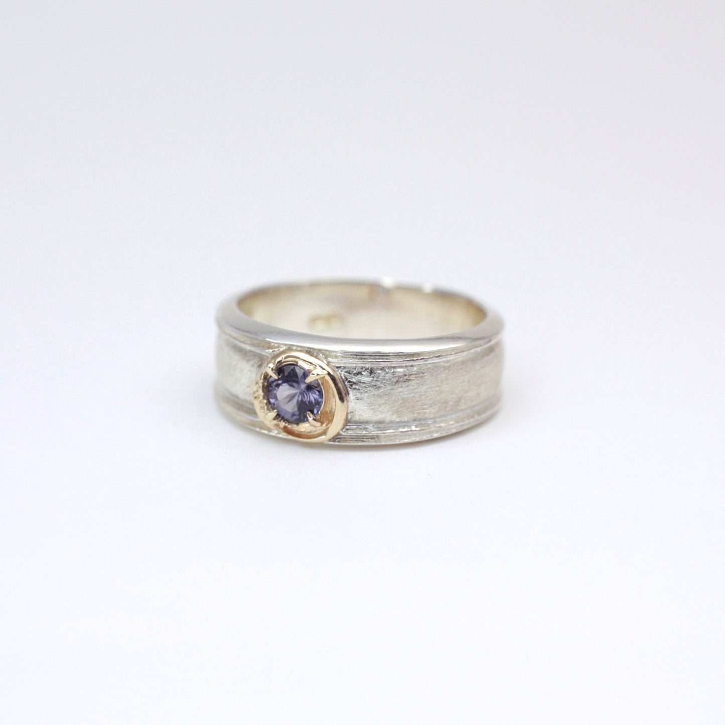 2223 Spinel