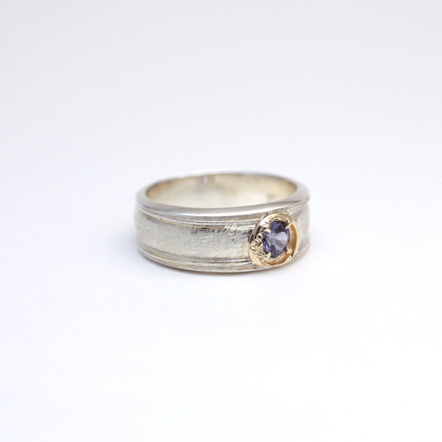 2223 Spinel