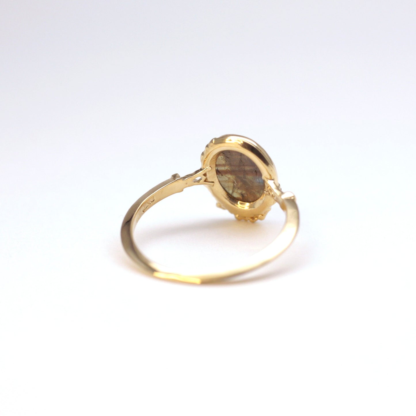 2063 Gold Sheen Sapphire K18