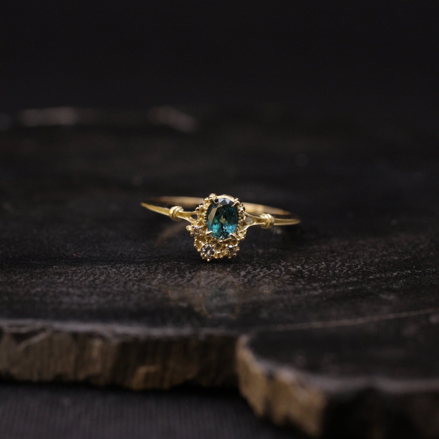 2360 Grandidierite / Diamond K18