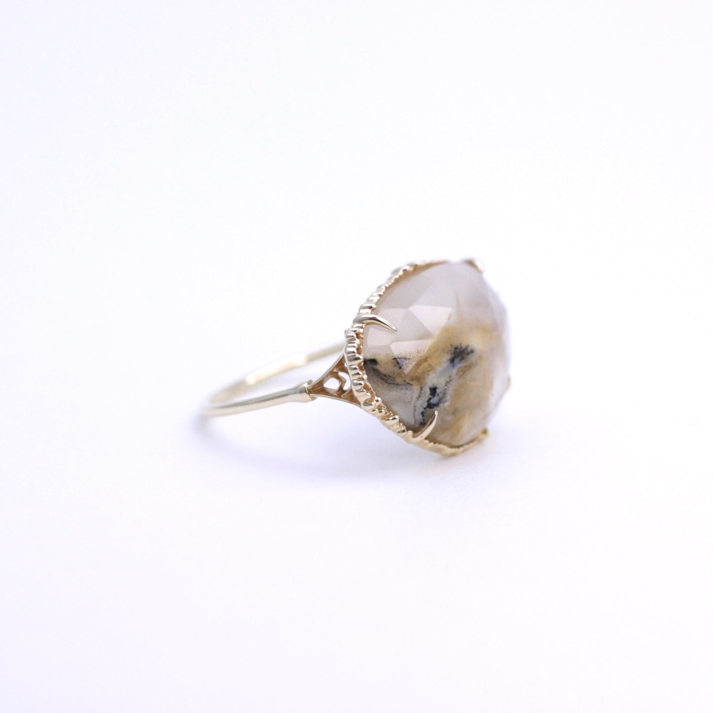 2102 Dendritic yellow Agate