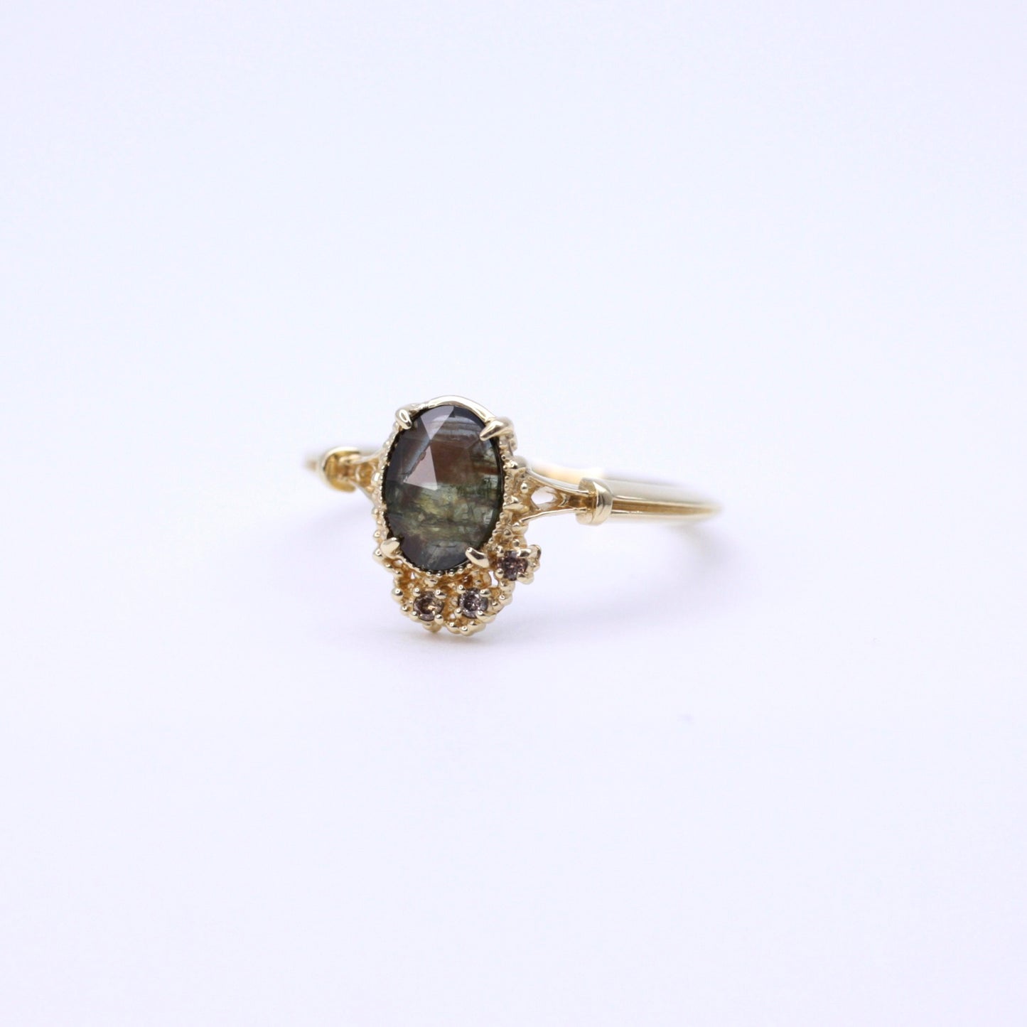 1856 Gold Sheen Sapphire K18