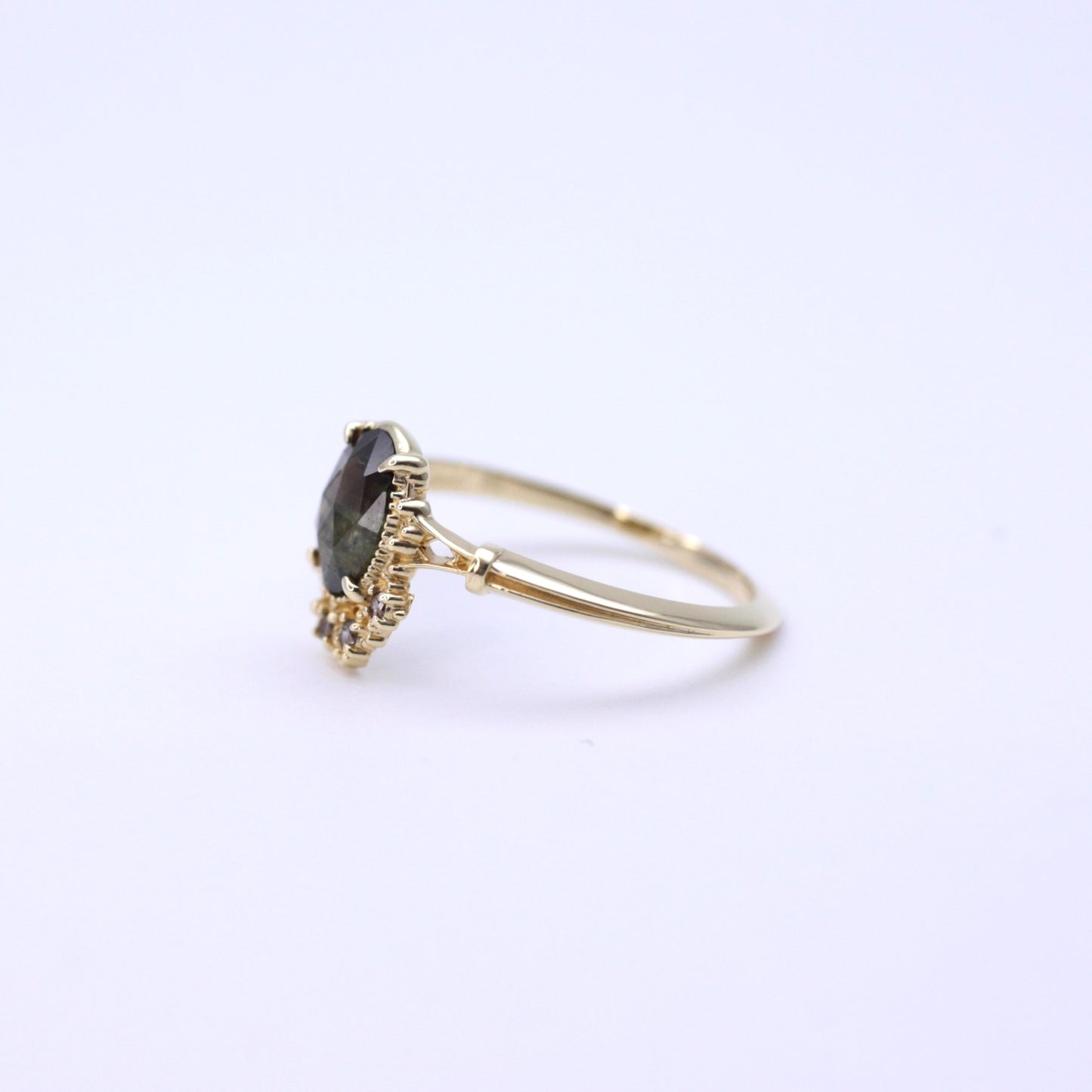 1856 Gold Sheen Sapphire K18