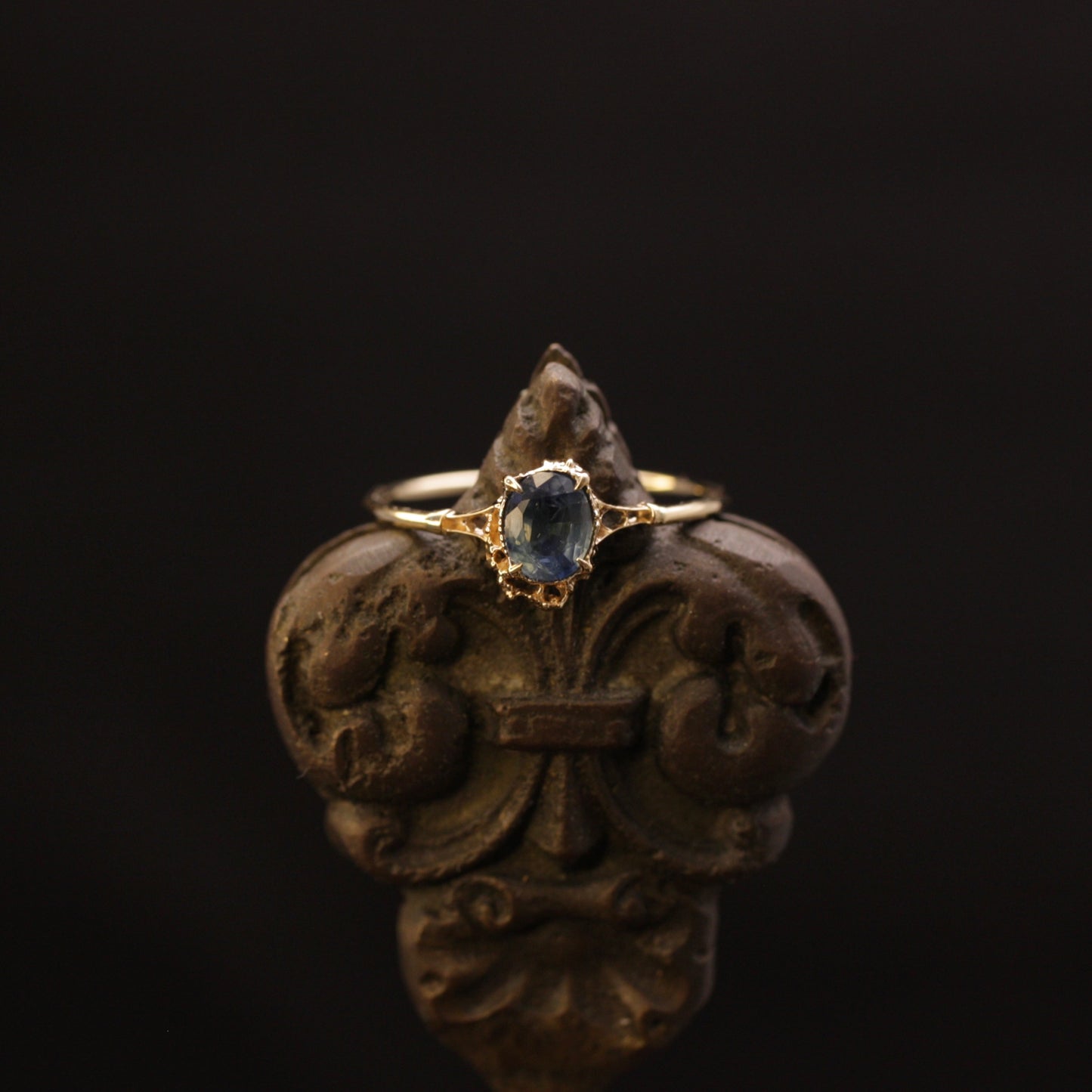 2210 Sapphire