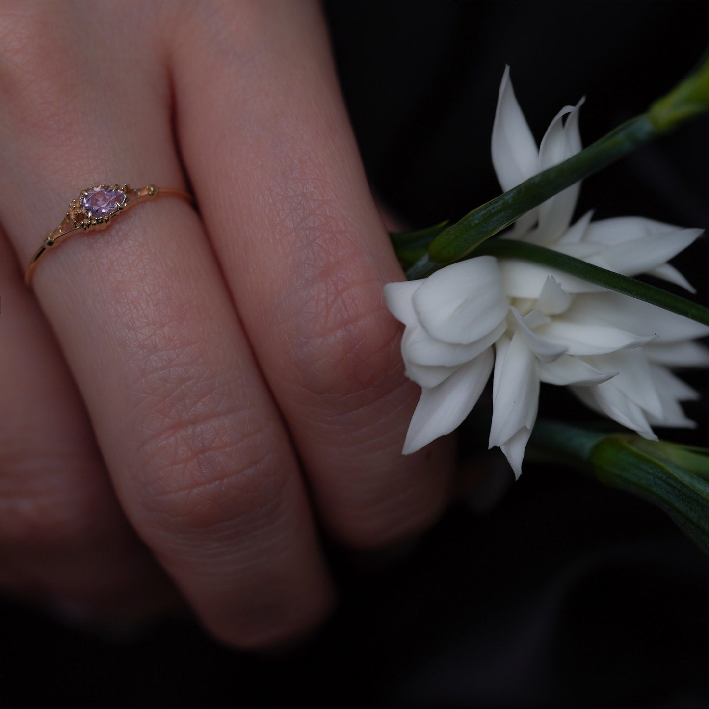 039 Rose Amethyst Ring “THIN LINE”
