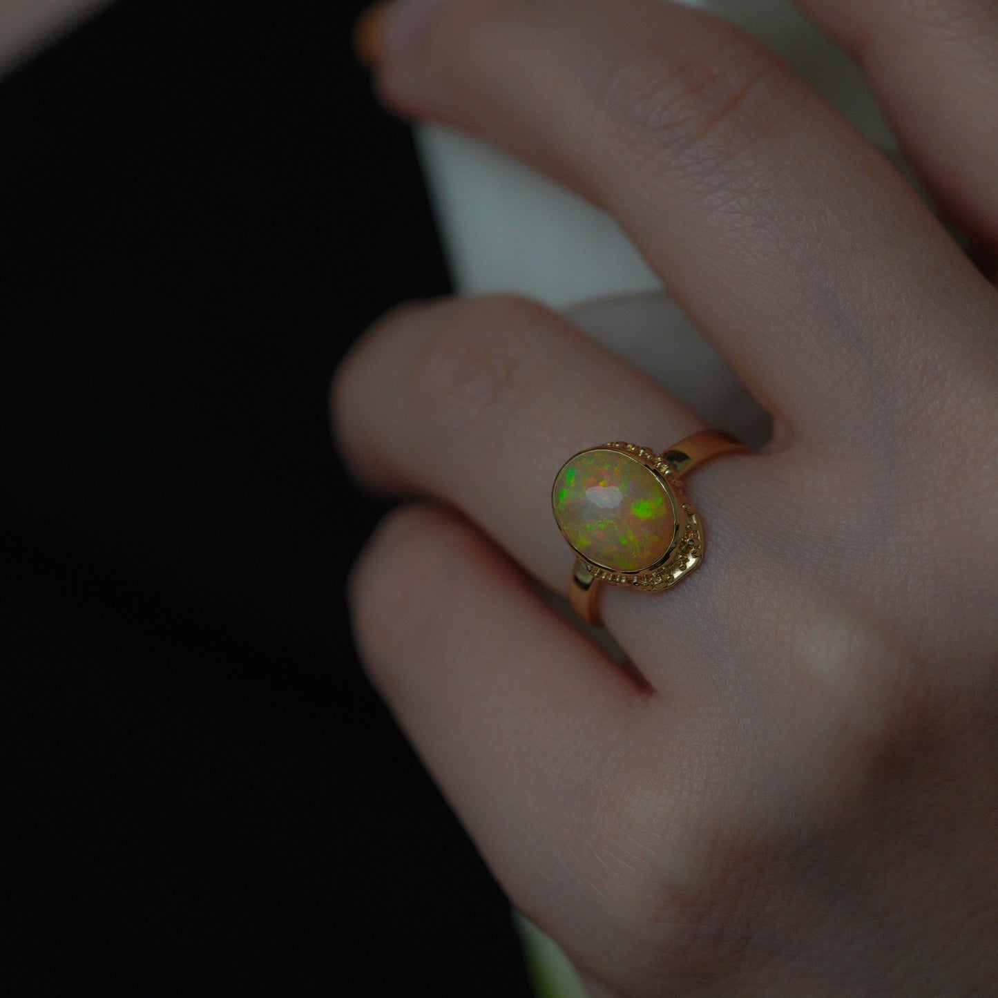 1604 Ethiopian Opal / Ring