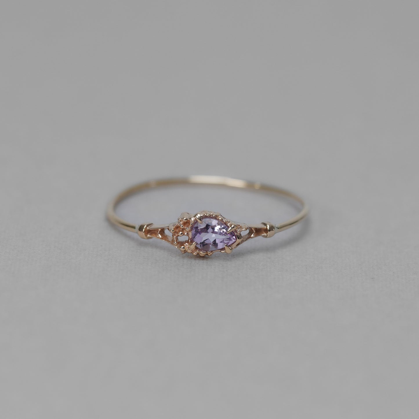 039 Rose Amethyst Ring “THIN LINE”