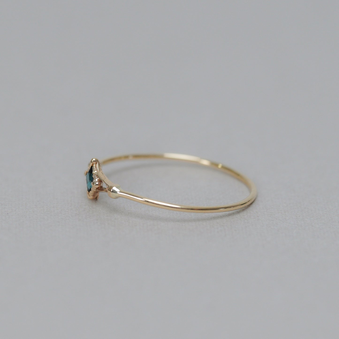 043 Mint blue Tourmaline “THIN LINE”