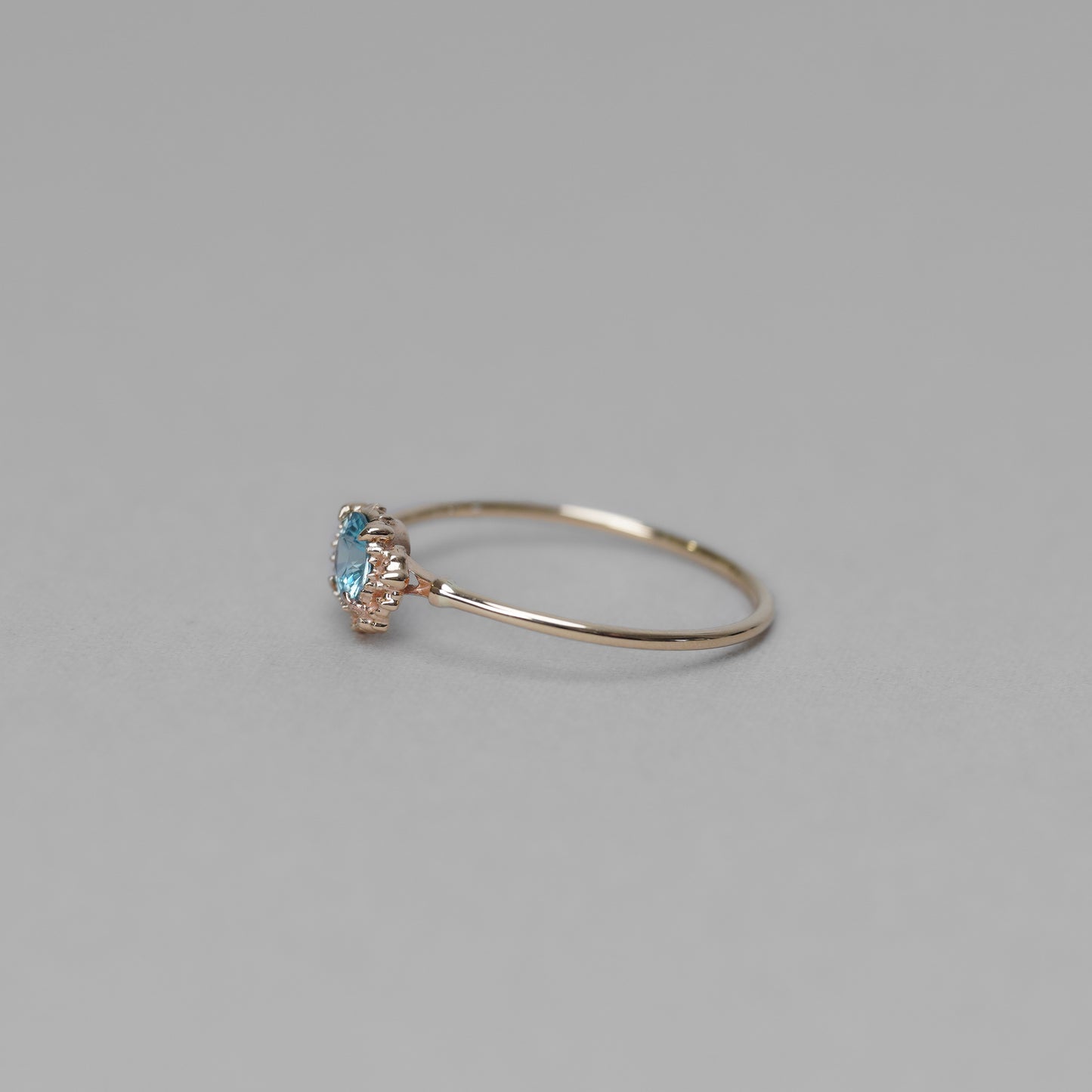 1699 Blue Zircon / Ring