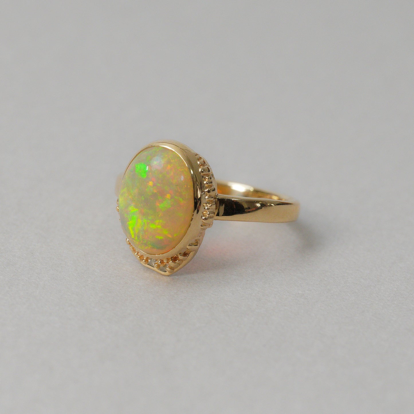 1604 Ethiopian Opal / Ring