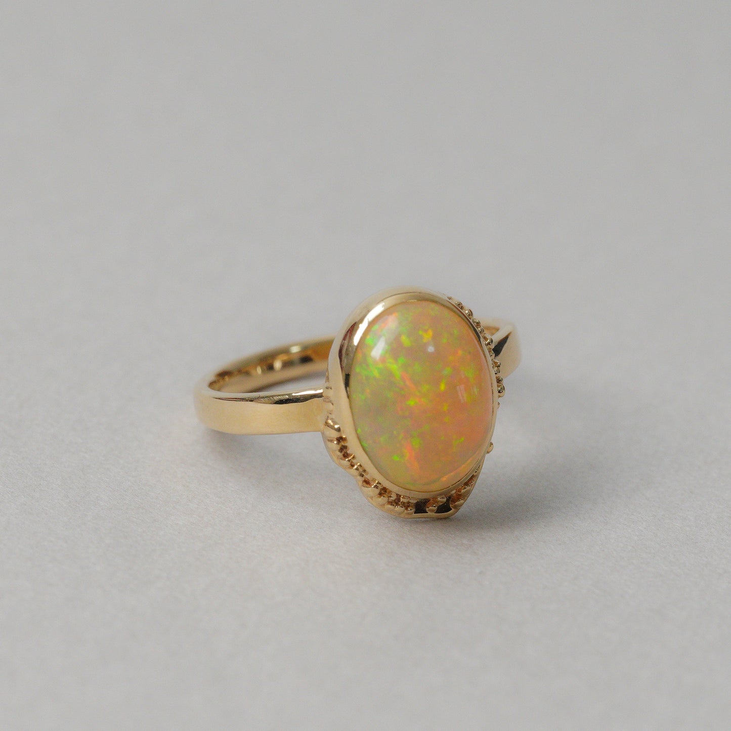 1604 Ethiopian Opal / Ring