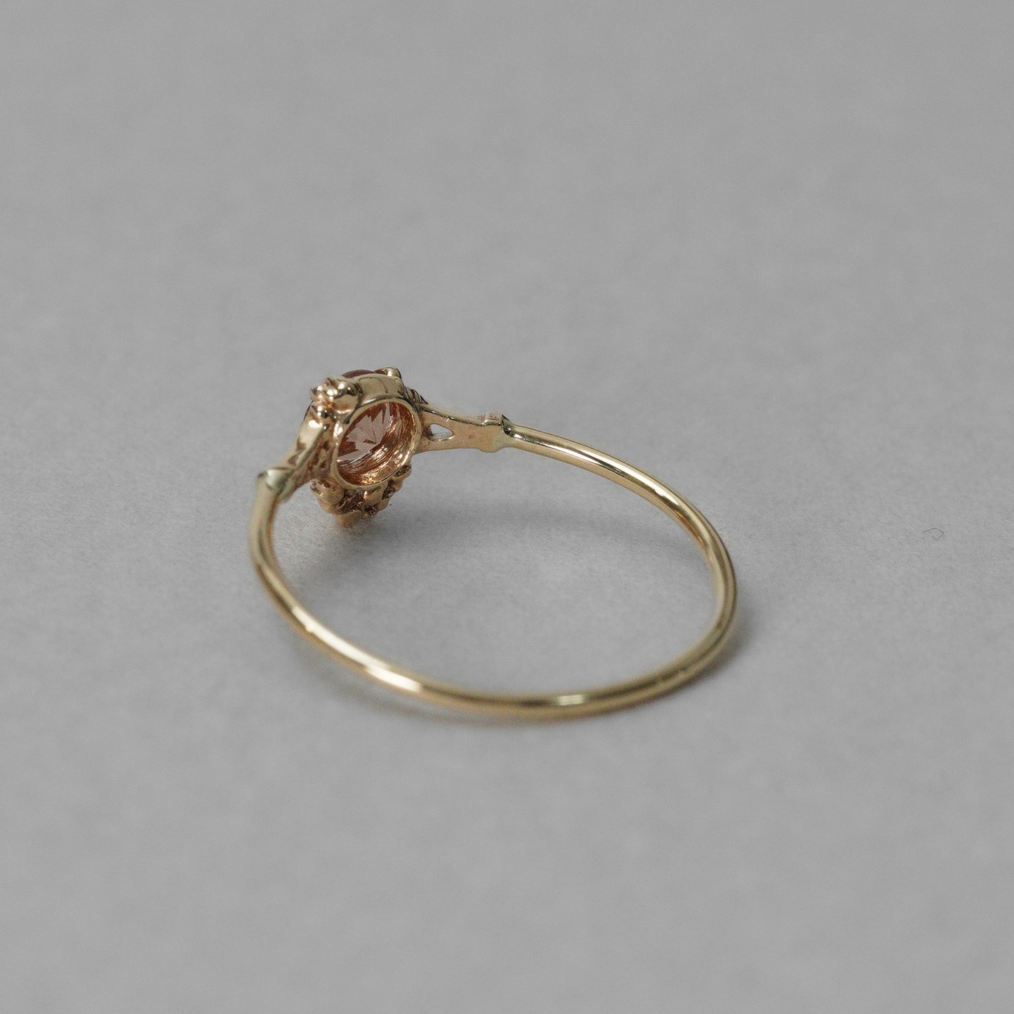1597 Champagne Garnet / Ring
