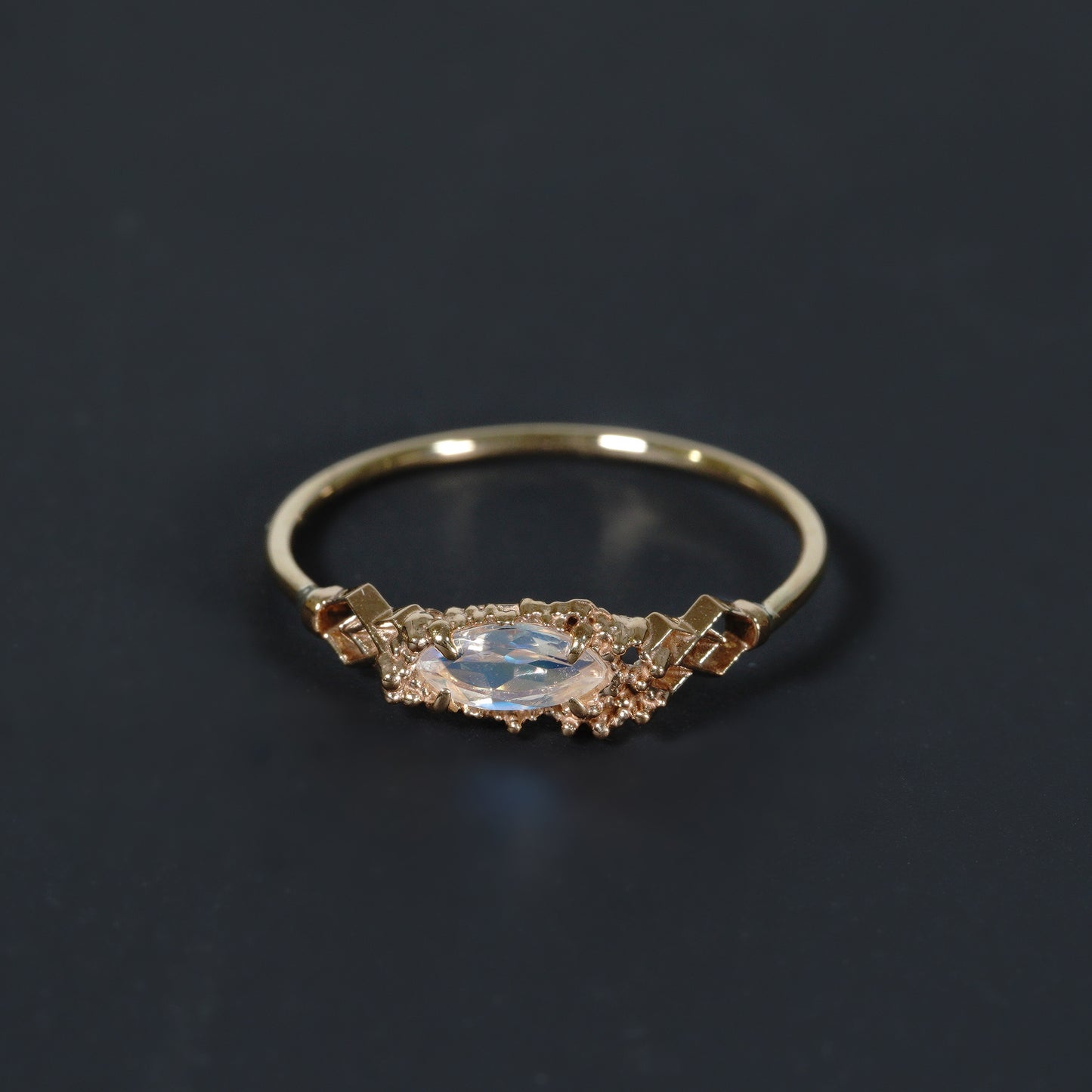 1373 Moon Stone Ring