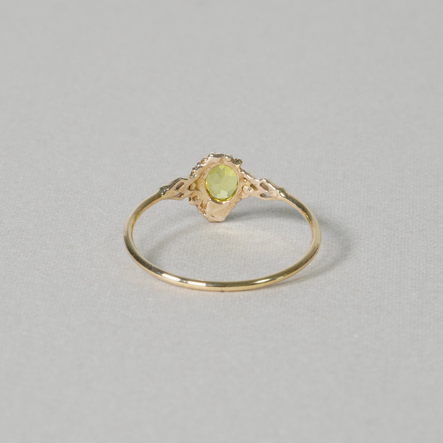 716 Lime chrysoberyl Ring