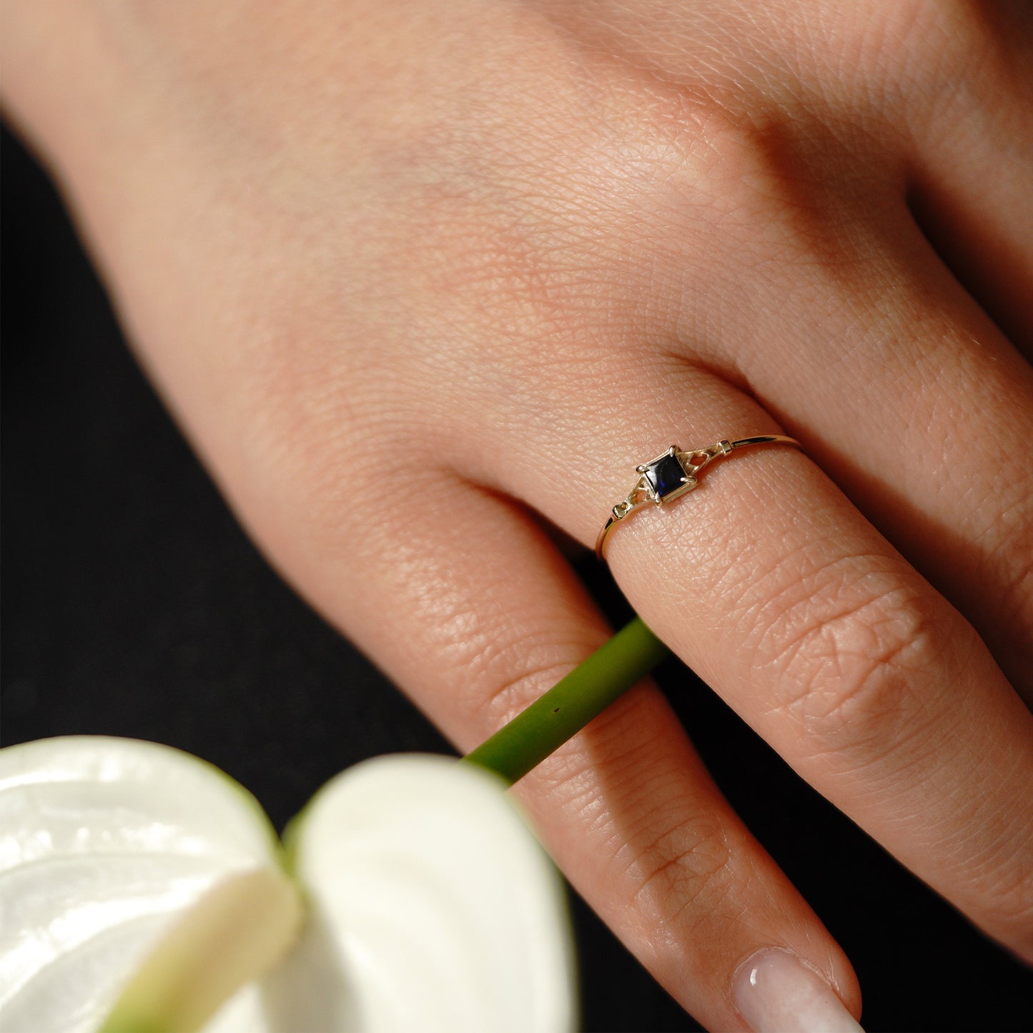 007 Blue Sapphire Ring “THIN LINE”