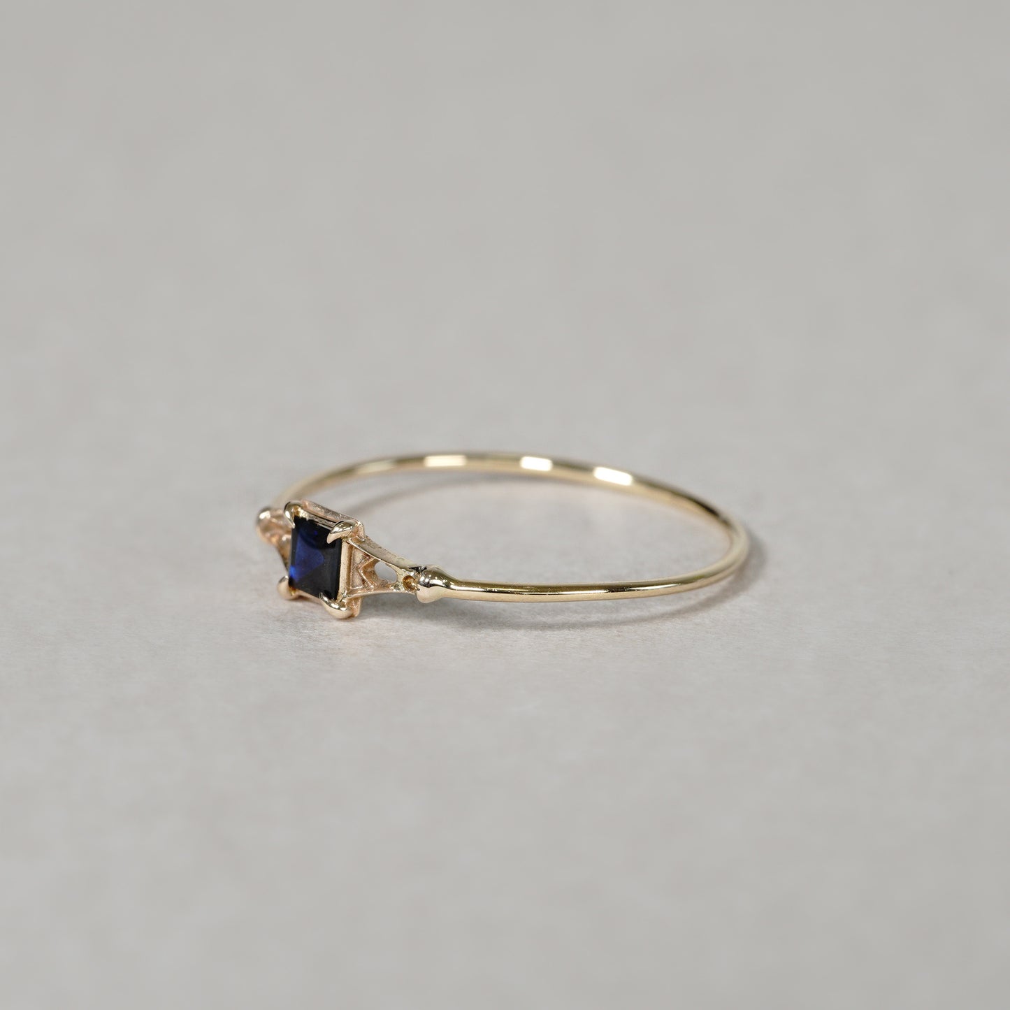 007 Blue Sapphire Ring “THIN LINE”