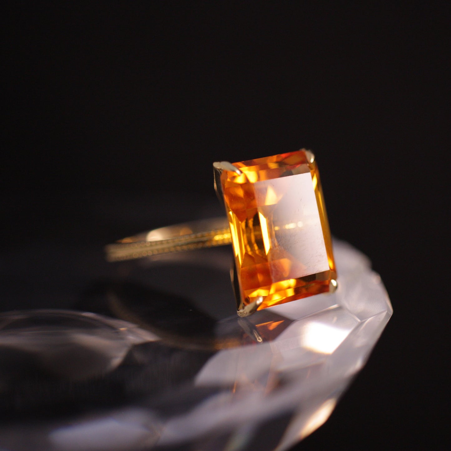 R30 Citrine Ring