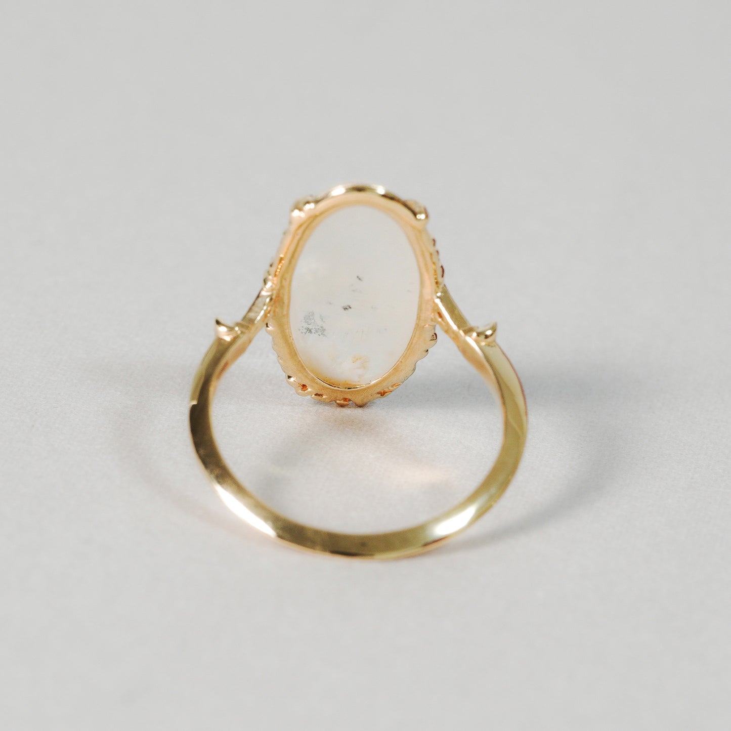 1341 White plume agate Ring