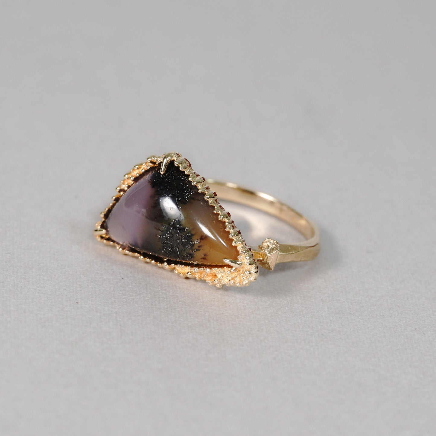 1016 Dendric Amesyst Ring