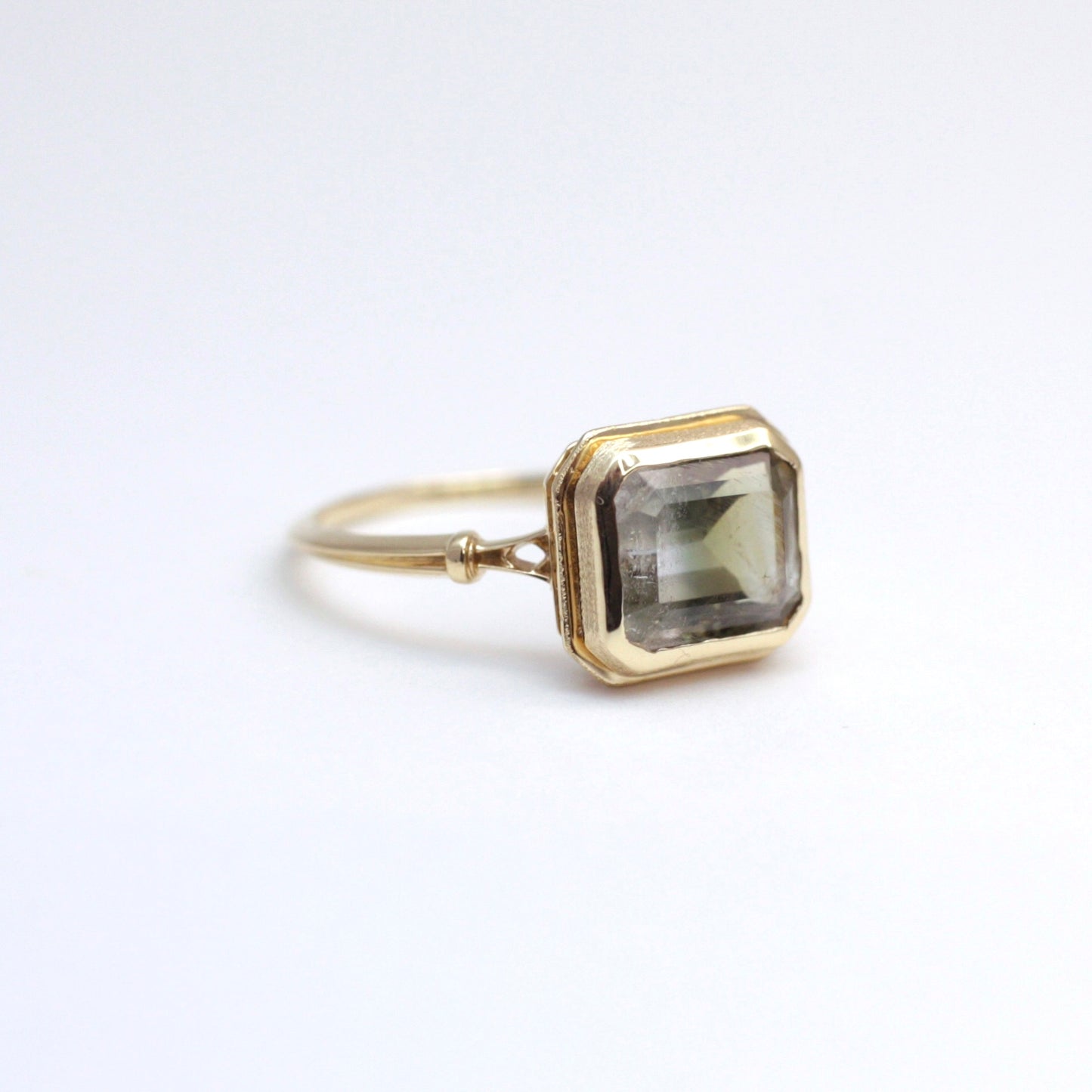 2093 Bicolor Quartz K18