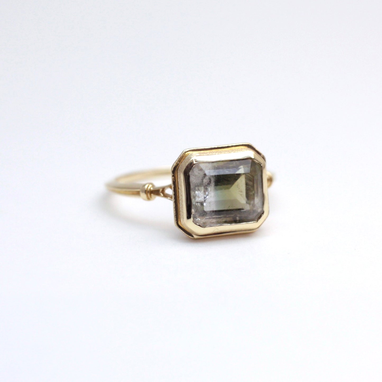 2093 Bicolor Quartz K18