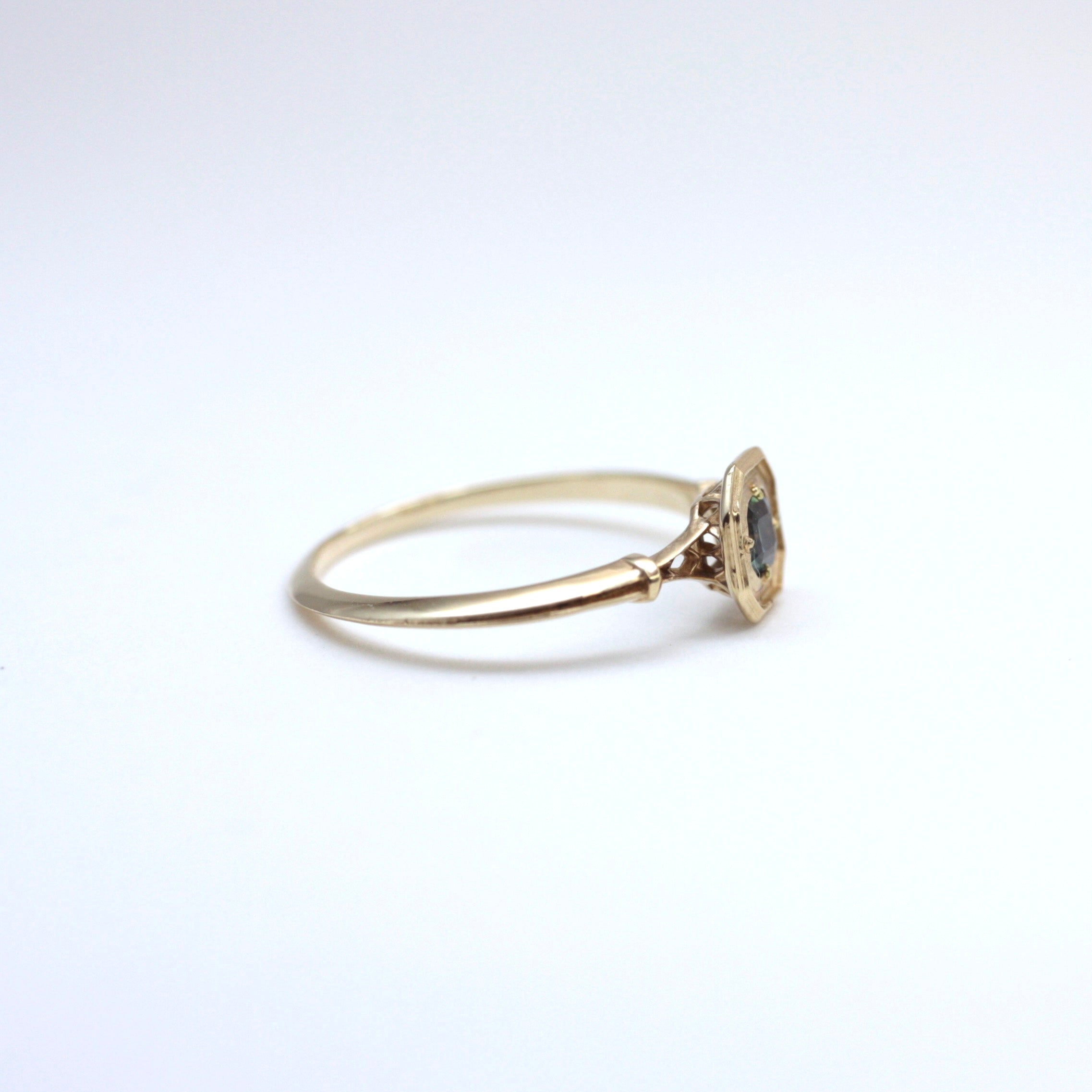 1943 Silky Sapphire – MYACALE JEWELRY