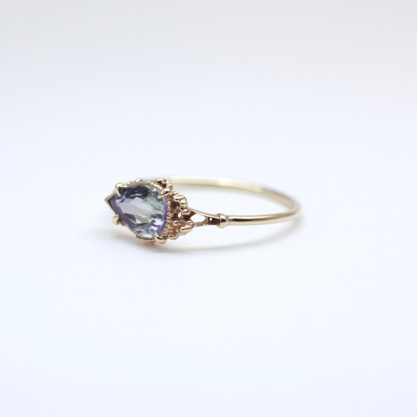 2152 Bicolor Zoisite