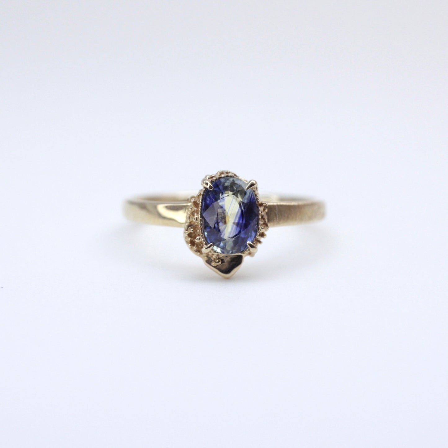 2325 Bicolor Sapphire