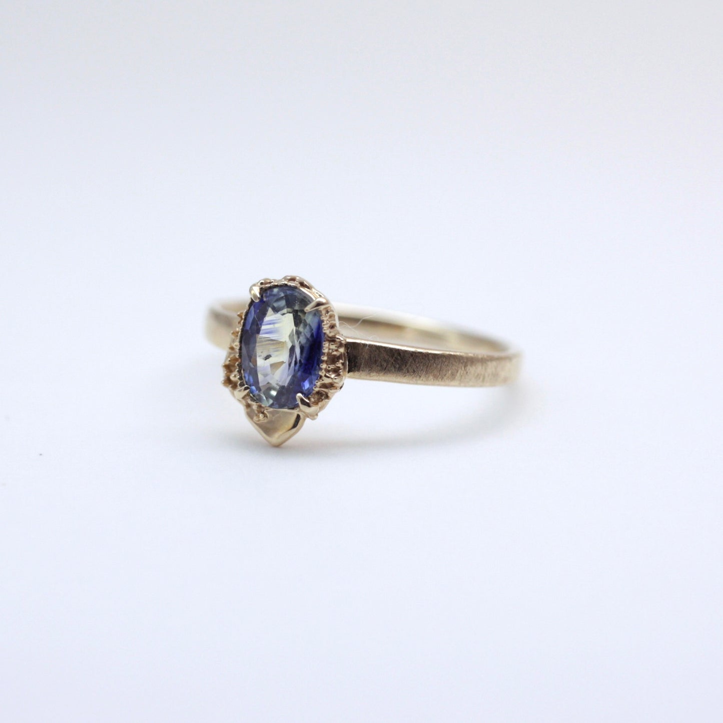 2325 Bicolor Sapphire