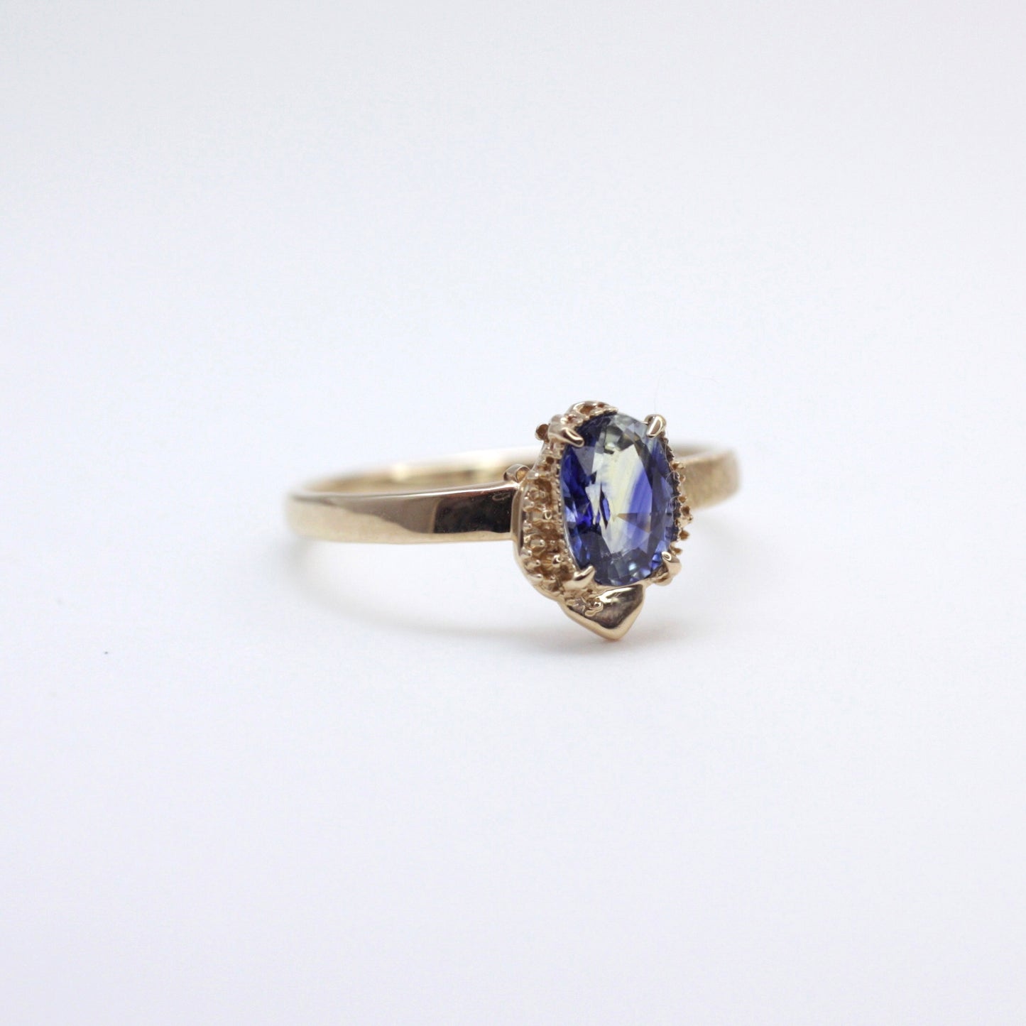 2325 Bicolor Sapphire