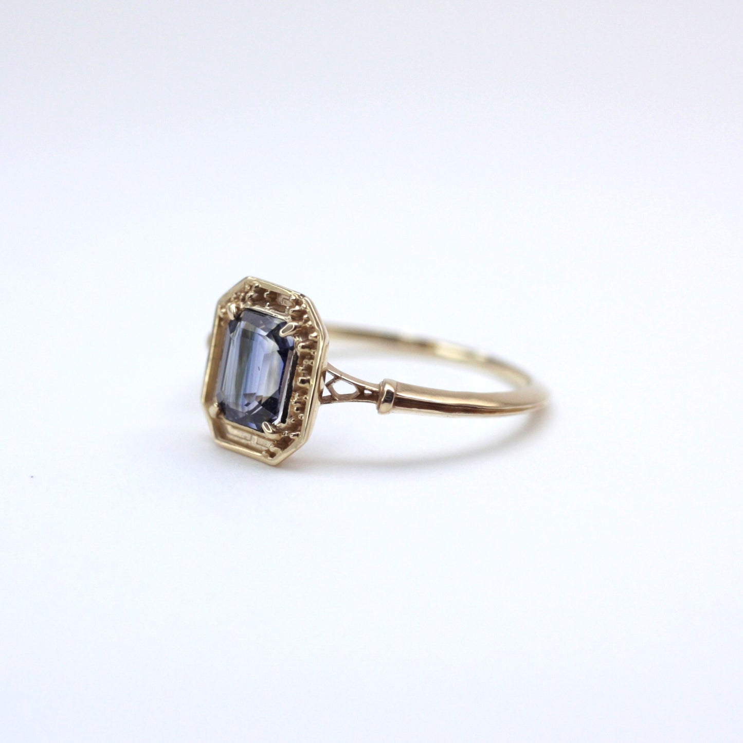 2324 Bicolor Sapphire