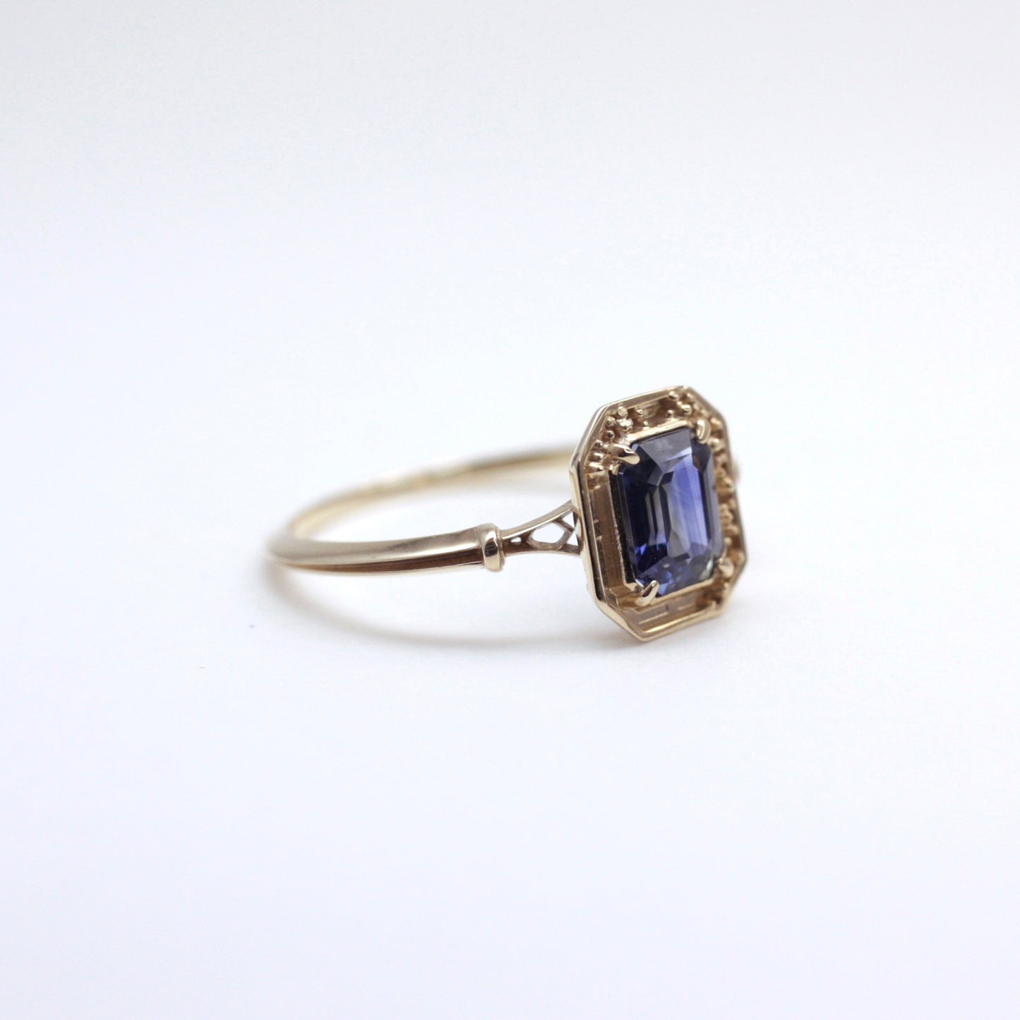 2324 Bicolor Sapphire