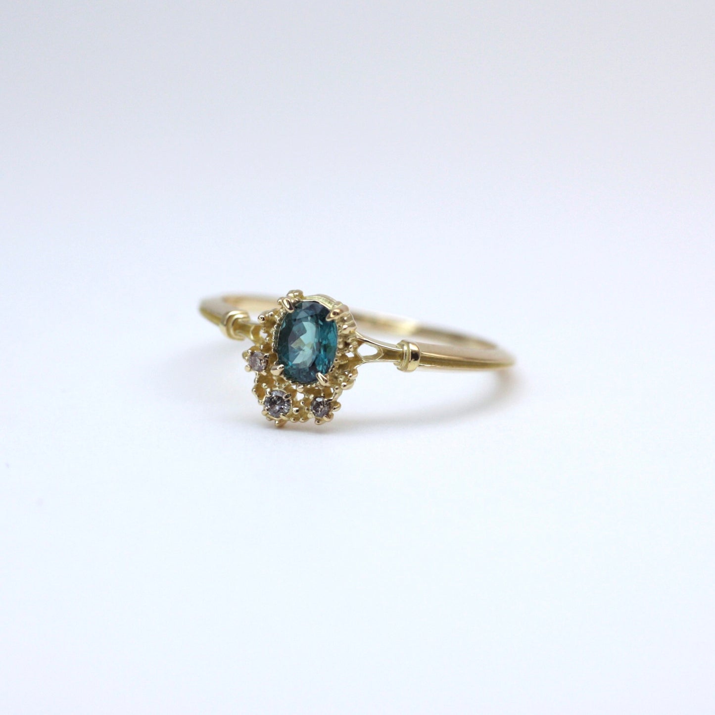 2360 Grandidierite / Diamond K18