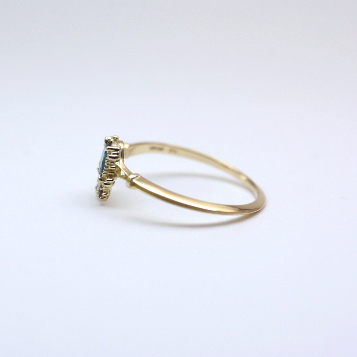 2360 Grandidierite / Diamond K18