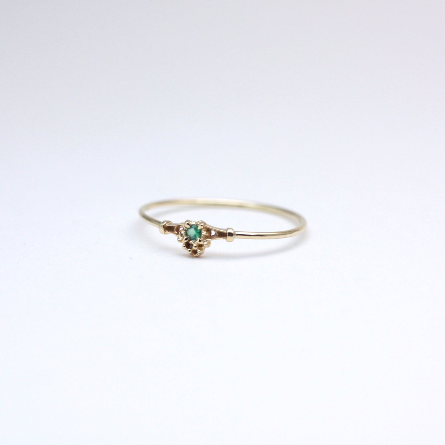 069 Emerald Ring “THIN LINE”