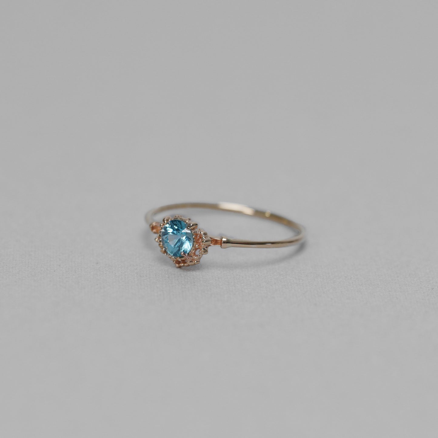 1699  Blue Zircon  / Ring