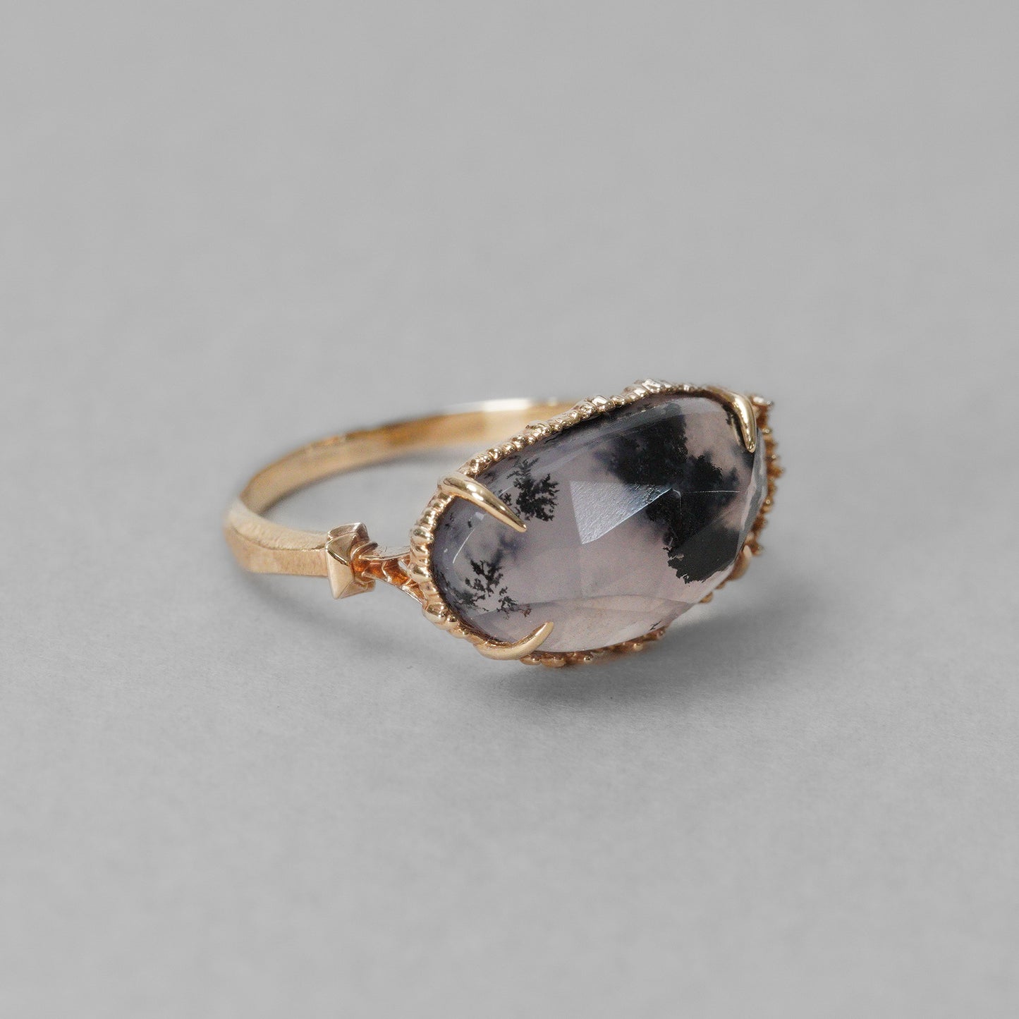 1276 Dendritic Amethyst / Ring