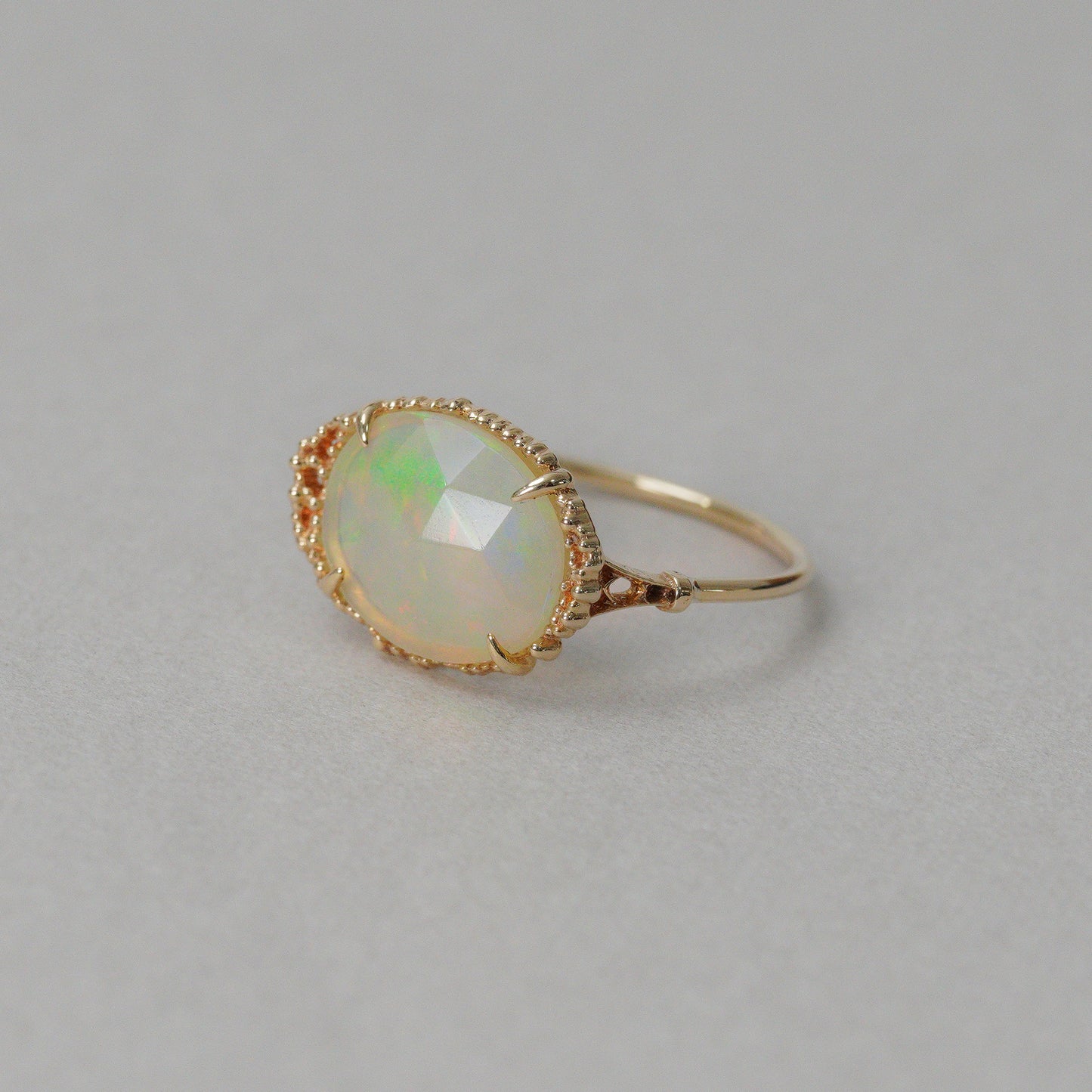1574  Ethiopian Opal  / Ring