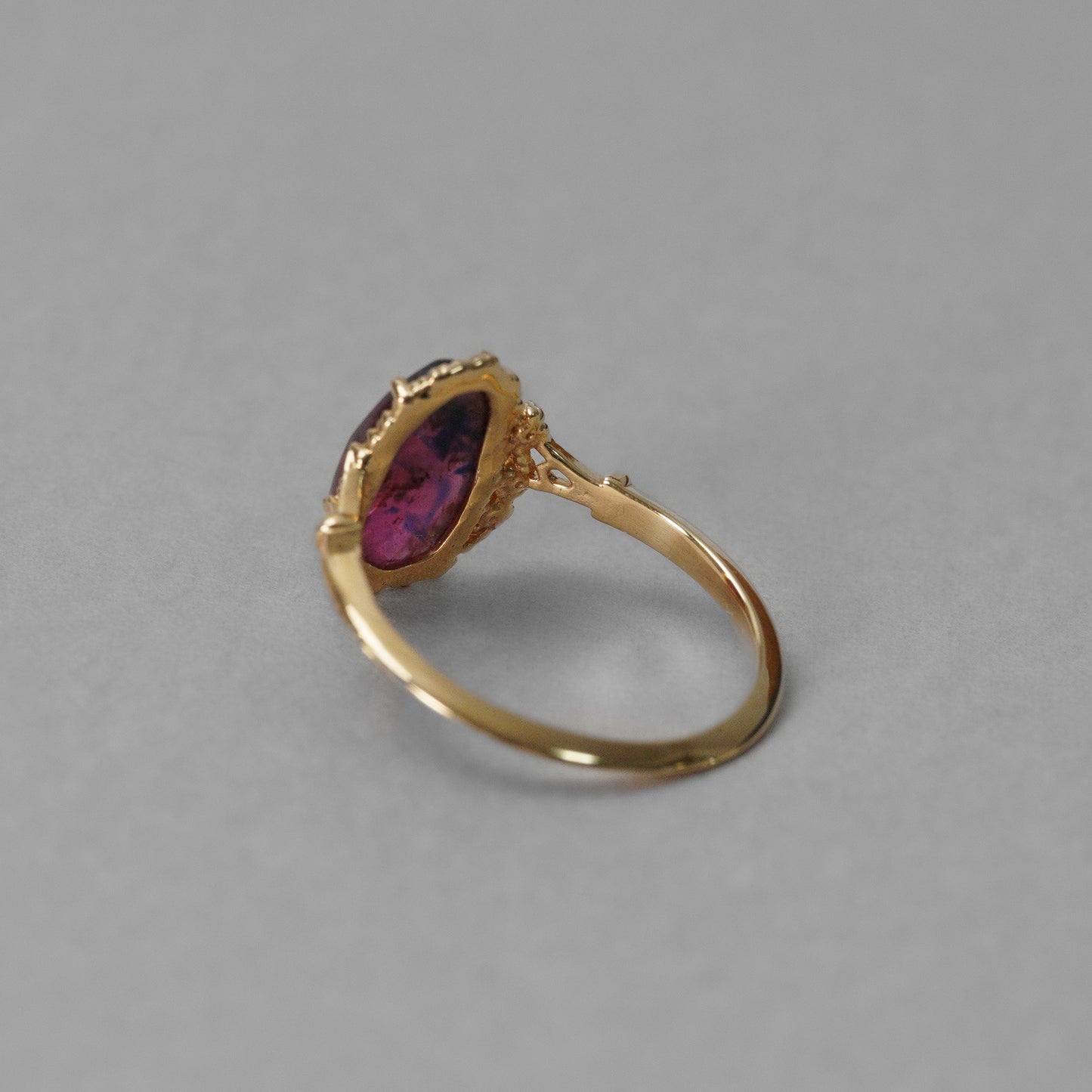 1552  winza sapphire  / Ring