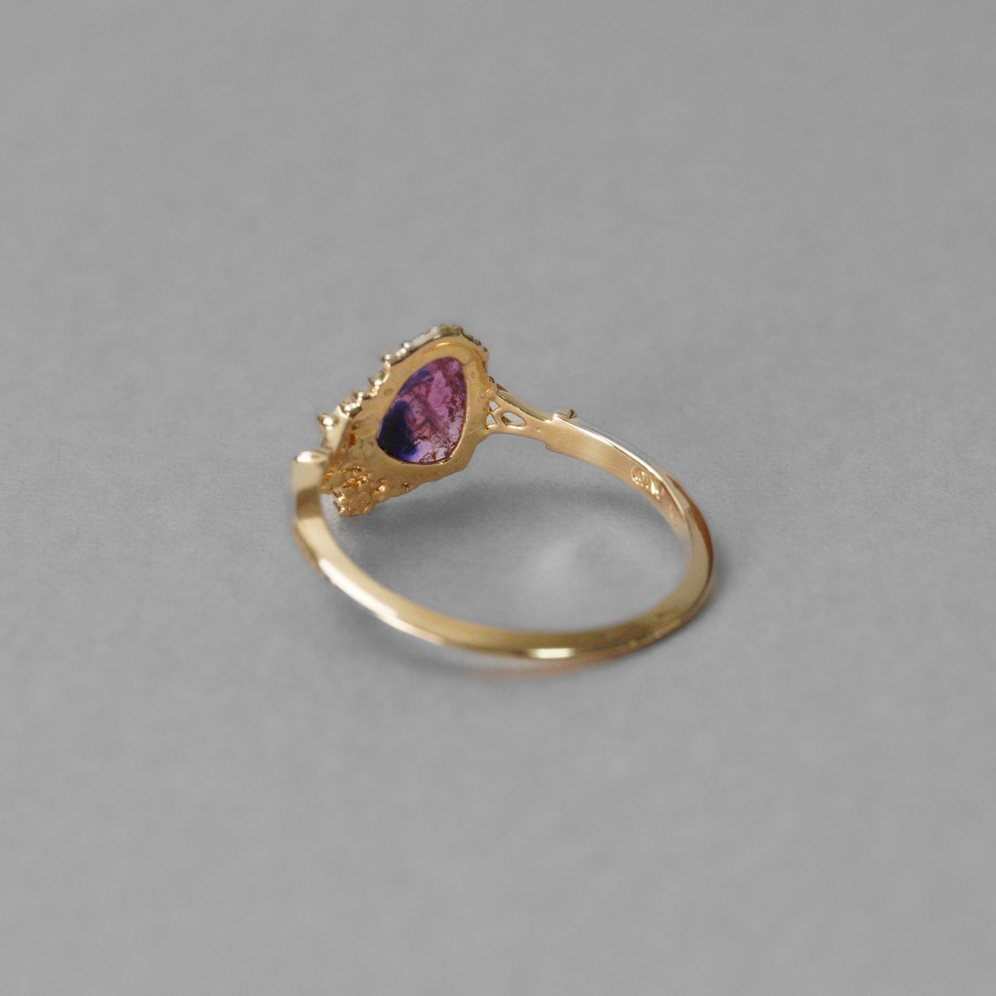 1554  winza sapphire  / Ring