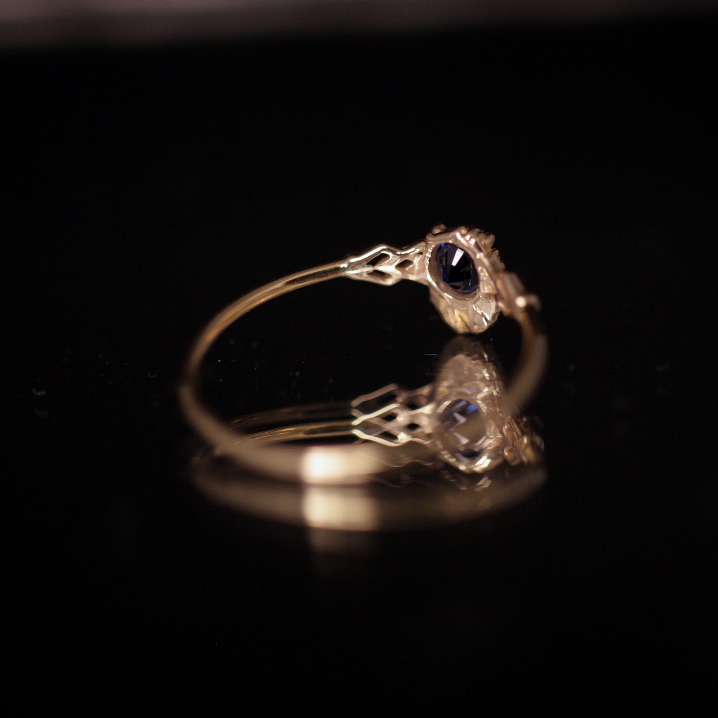 676 Blue Sapphire Ring
