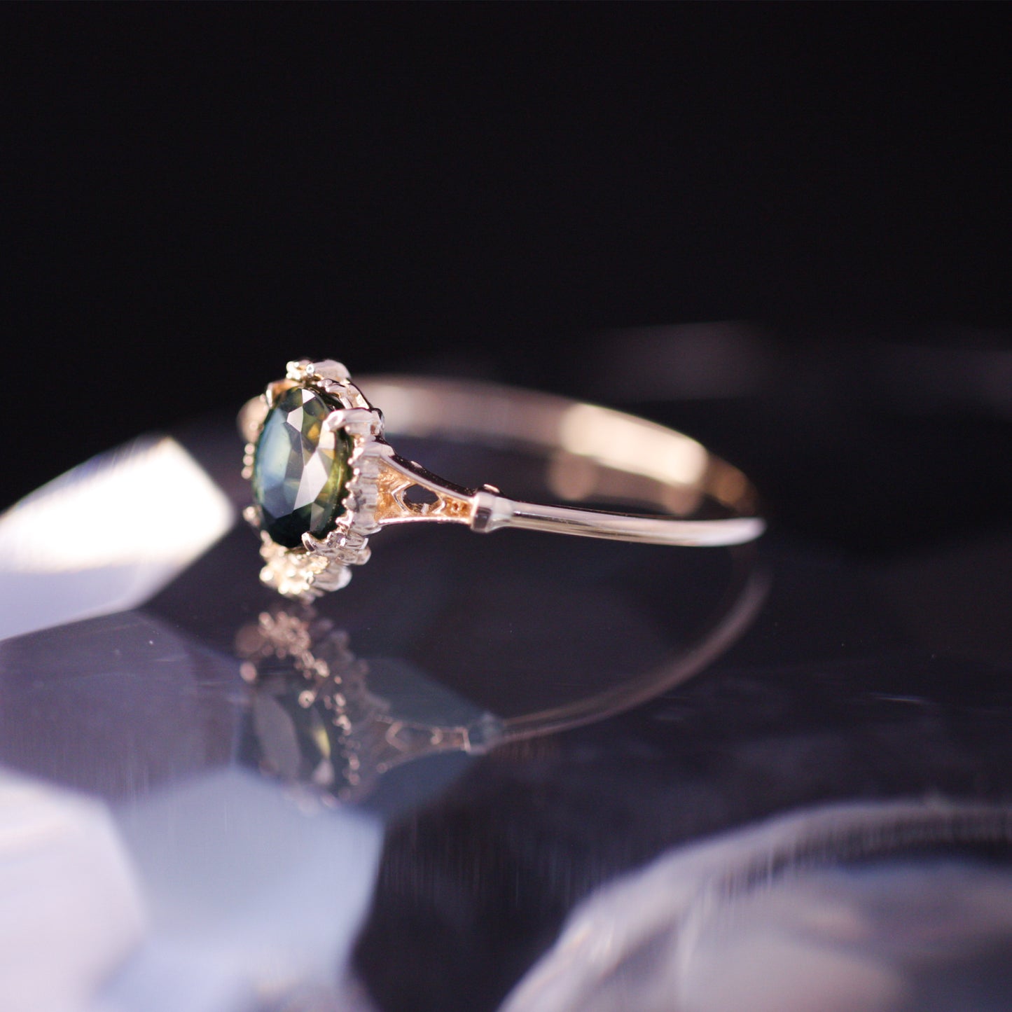 823 Bicolor sapphire Ring