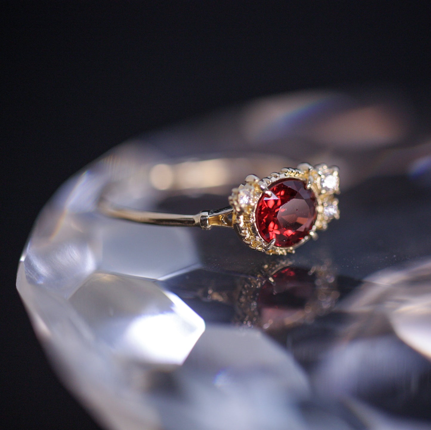 152 Red spinel / Diamond Ring