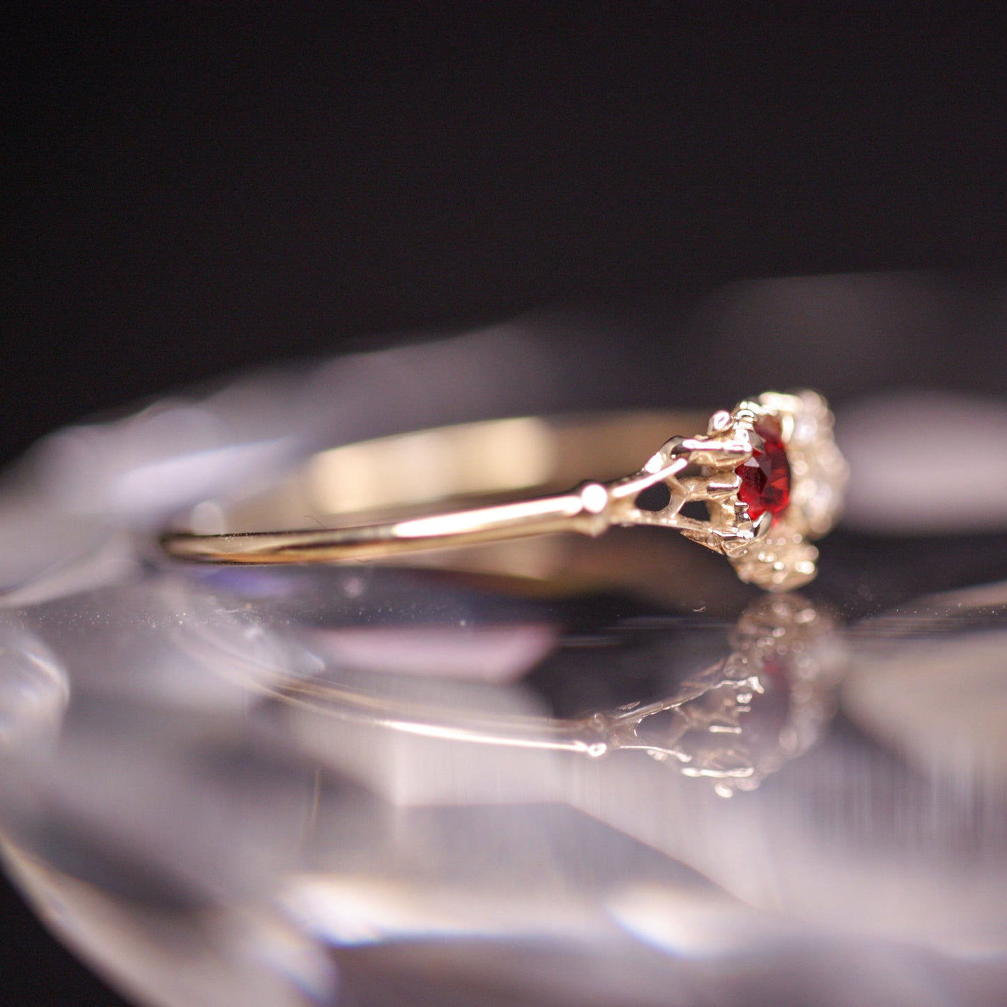 632 Red spinel / Diamond Ring