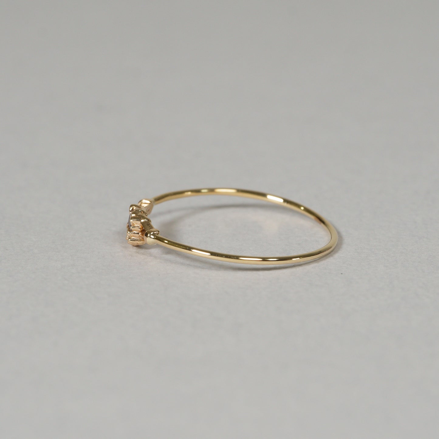 016 Color Change Garnet Ring “THIN LINE”