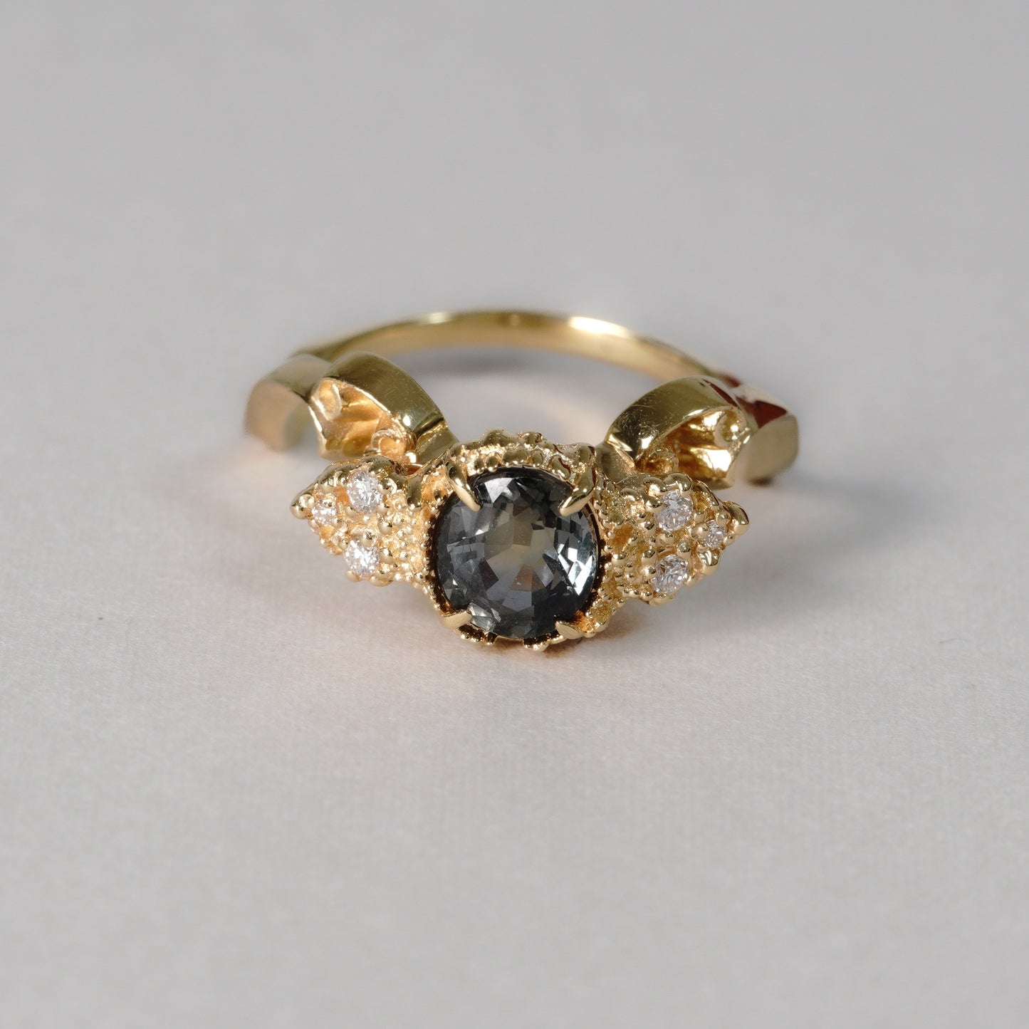 001 Color change sapphire / Diamond Ring